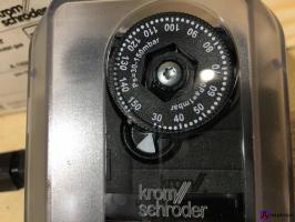 Датчик-реле давления Krom Schroder DG150B-3 30-150 мбар (84447400)